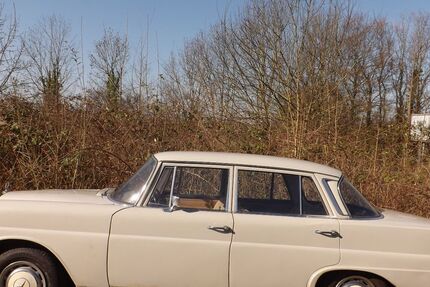 Mercedes-Benz 200 78.642 km 9.999 &euro; Mettmann 40822