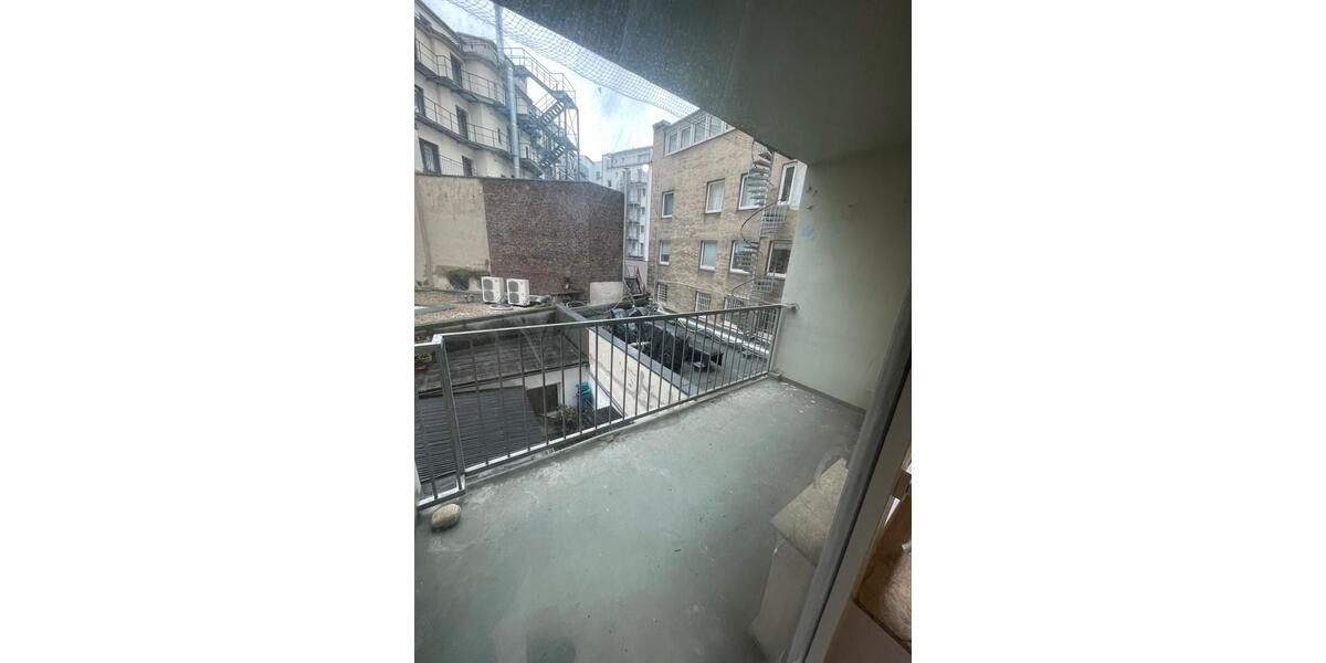 Etagenwohnung Düsseldorf Stadtmitte - 2 Zimmer, 120 m&sup2;, 737&euro; | Angebot:25718233