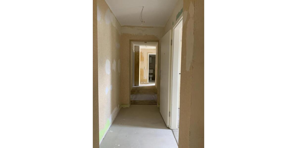 Dachgeschoßwohnung Gelsenkirchen Gelsenkirchen-Mitte - 5 Zimmer, 100 m&sup2;, 829&euro; | Angebot:25853502