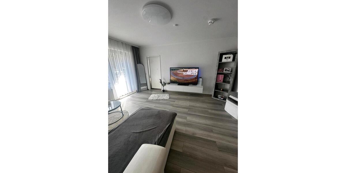 Hochparterre Duisburg Mittelmeiderich - 2 Zimmer, 47 m&sup2;, 430&euro; | Angebot:27580363