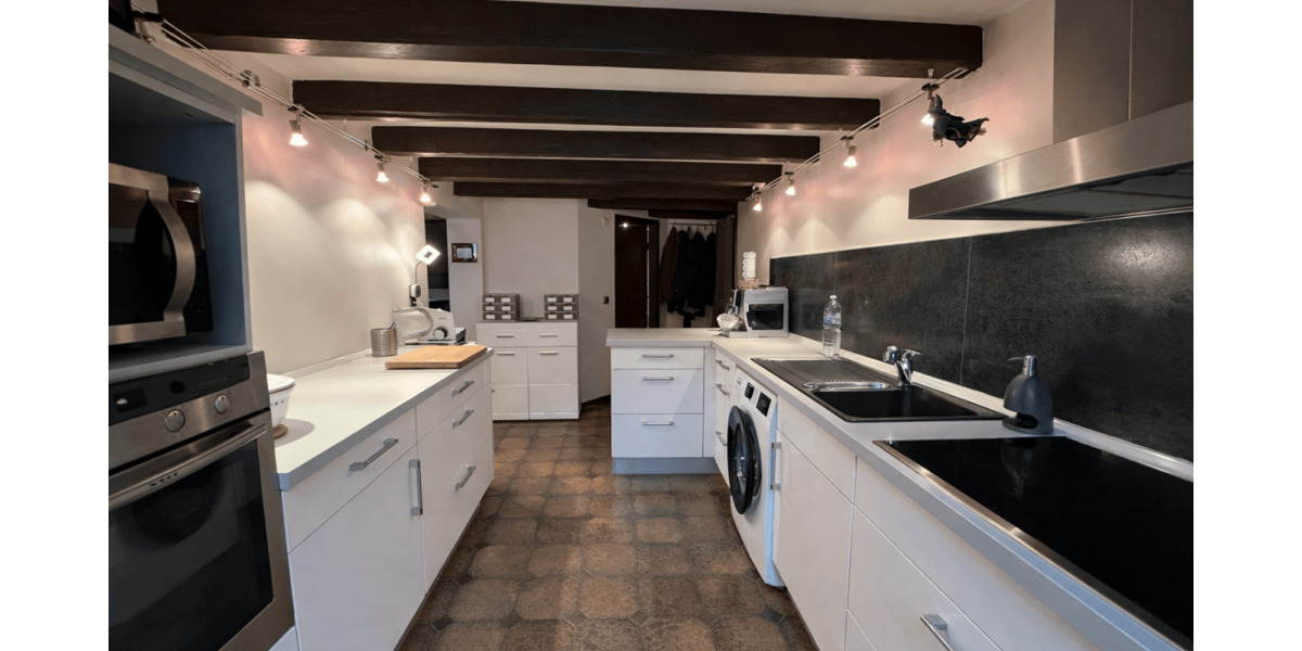 Einfamilienhaus Düsseldorf Wersten - 9 Zimmer, 340 m&sup2;, 800.000&euro; | Angebot:25686772