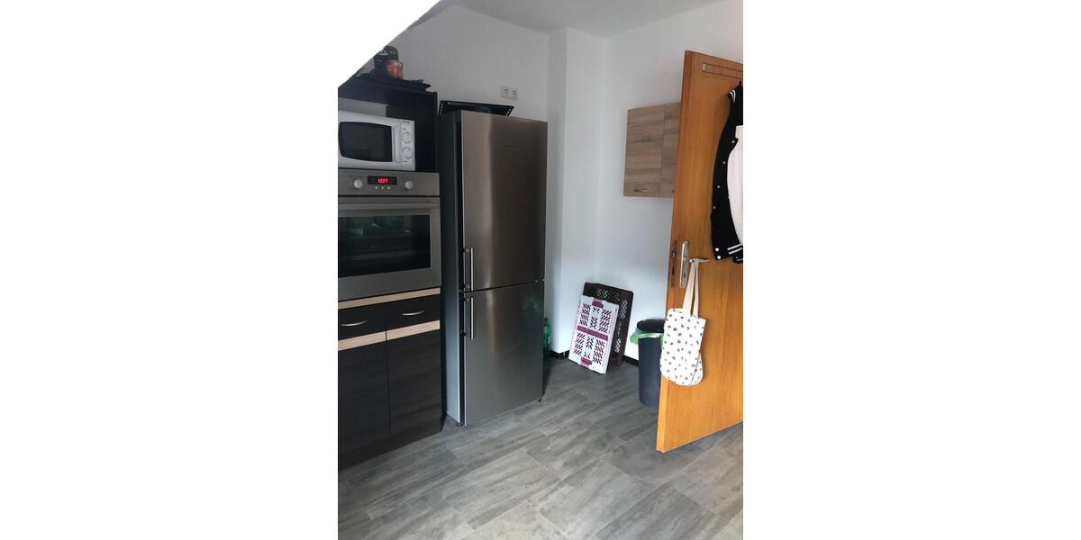 Dachgeschoßwohnung Essen Stadtbezirk VIII - 3.5 Zimmer, 97 m&sup2;, 989&euro; | Angebot:25641552