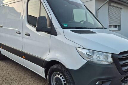 Mercedes-Benz Sprinter 197.000 km 19.500 &euro; Düsseldorf 40591