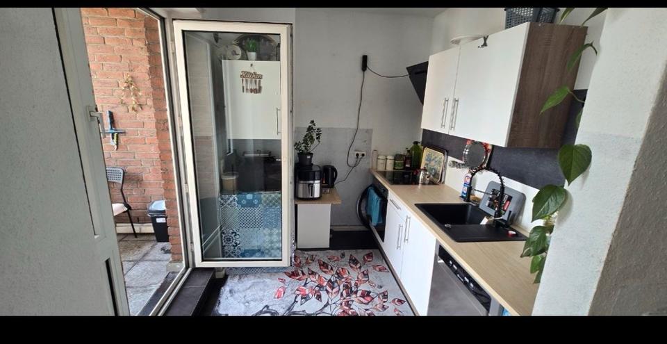 Etagenwohnung Duisburg Hamborn - 6 Zimmer, 140 m&sup2;, 1.250&euro; | Angebot:27551003