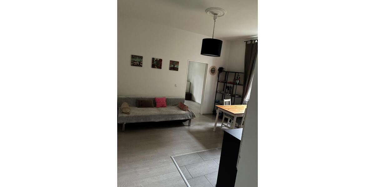 Etagenwohnung Düsseldorf Oberbilk - 2 Zimmer, 52 m&sup2;, 850&euro; | Angebot:25926013