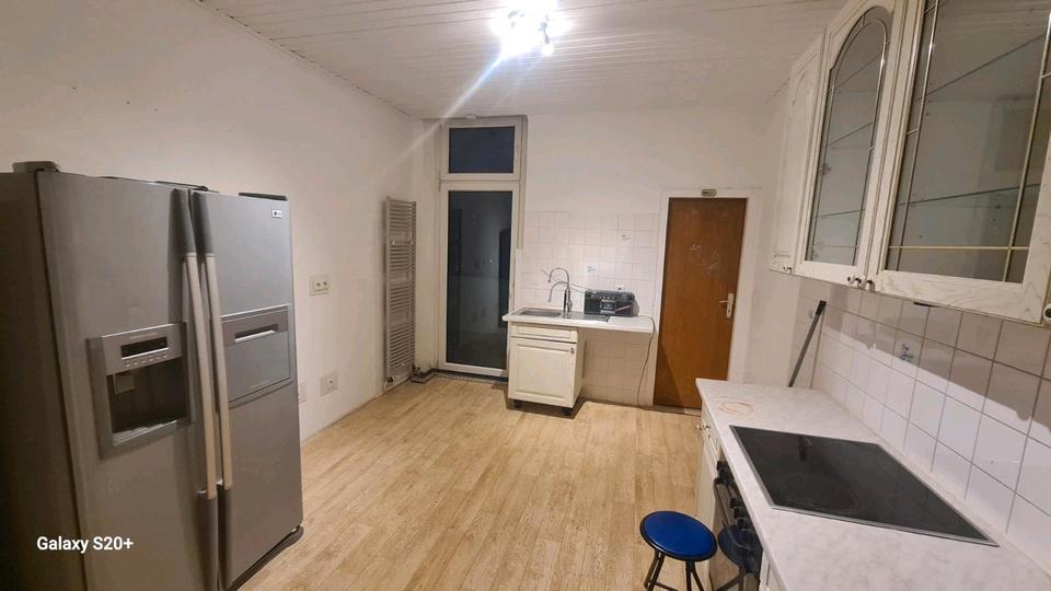 Etagenwohnung Duisburg Hamborn - 4 Zimmer, 84 m&sup2;, 700&euro; | Angebot:25838730