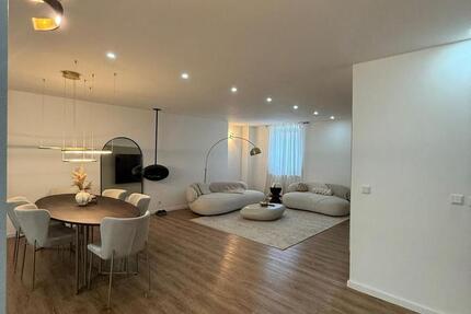 Haus Solingen Mitte - 4 Zimmer, 170 m&sup2;, 2.100&euro; | Angebot:27569773