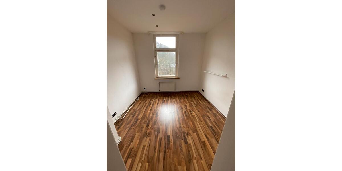 Mehrfamilienhaus, Wohnhaus Radevormwald - 9 Zimmer, 240 m&sup2;, 350.000&euro; | Angebot:27534476