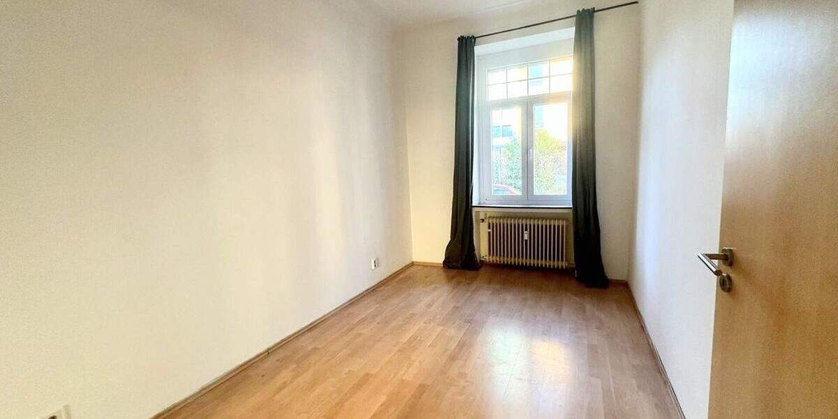 Mehrfamilienhaus, Wohnhaus Düsseldorf / Benrath Benrath - 9 Zimmer, 203 m&sup2;, 719.000&euro; | Angebot:25689239