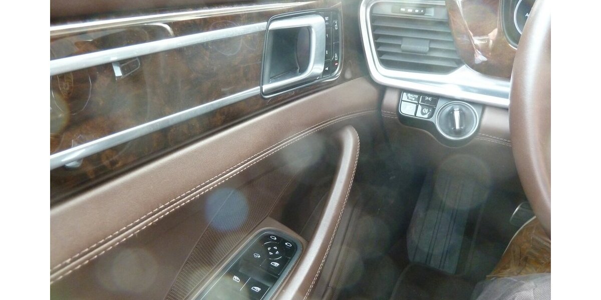 Porsche Panamera Turbo Sport Turismo Chrono Pano Matrix 105.000 km 62.900 &euro; Ratingen 40885