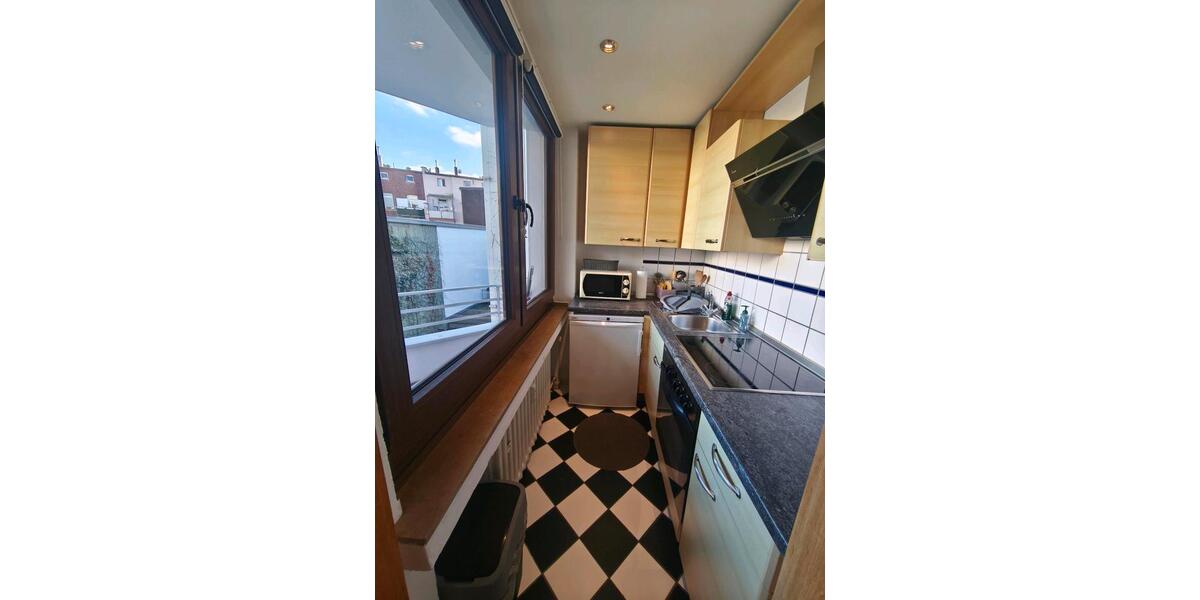 Etagenwohnung Düsseldorf Pempelfort - 1 Zimmer, 36 m&sup2;, 1.200&euro; | Angebot:25047333