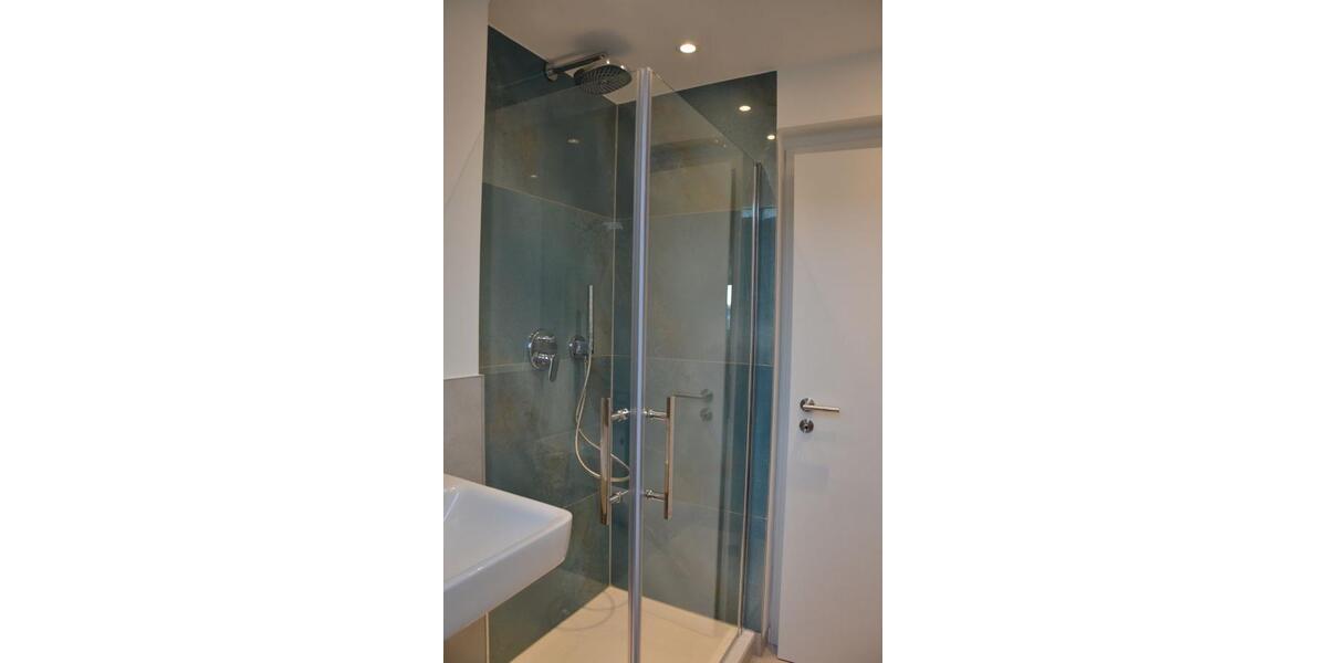 PRIVAT: Moderne 2,5 Zi. Dachgeschoss-Wohnung in ruhiger zentraler Top-Lage Alsenviertel, ohne Balkon - Dachgeschoßwohnung Bochum Innenstadt | Angebot:27501609