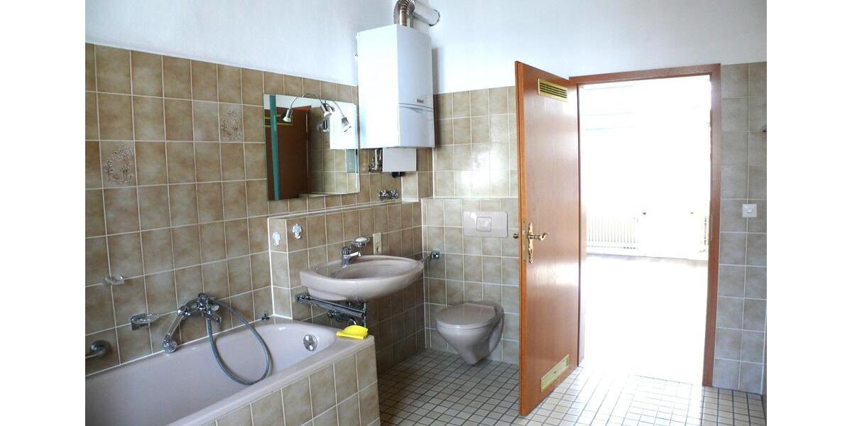 Etagenwohnung Wuppertal Gemarkung Ronsdorf - 3 Zimmer, 85 m&sup2;, 620&euro; | Angebot:27539153