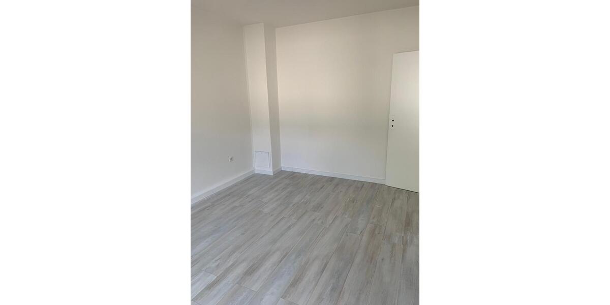 Erdgeschoßwohnung Essen Stadtbezirk III - 3 Zimmer, 68 m&sup2;, 800&euro; | Angebot:25947705