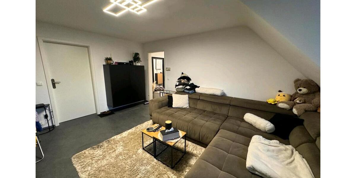 Dachgeschoßwohnung Bochum Eppendorf - 4 Zimmer, 80 m&sup2;, 173.000&euro; | Angebot:27532384