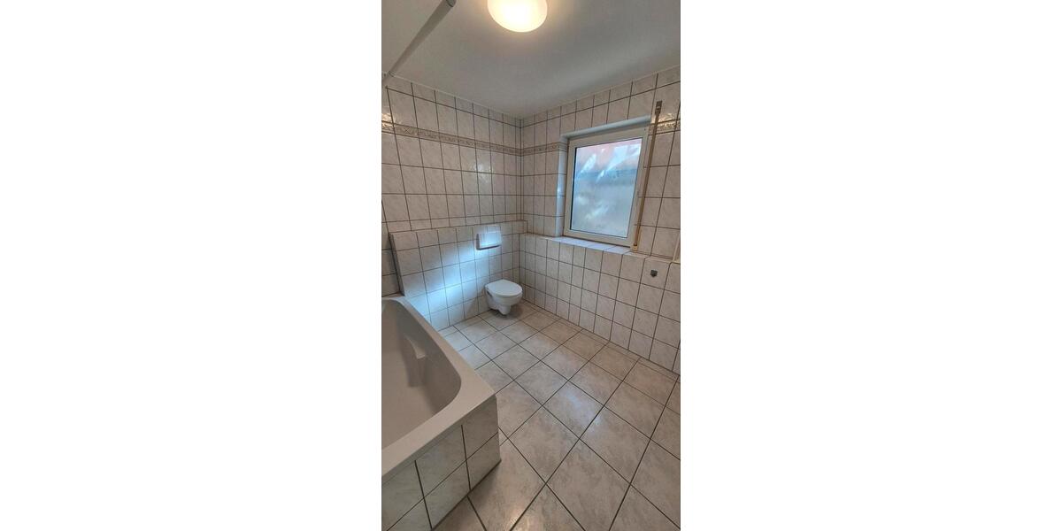 Etagenwohnung Burscheid - 2 Zimmer, 60 m&sup2;, 570&euro; | Angebot:25841769