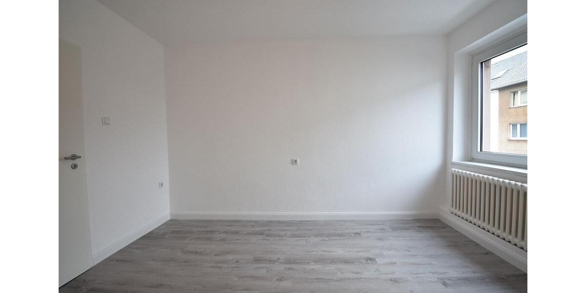 Etagenwohnung Duisburg Mittelmeiderich - 3 Zimmer, 72 m&sup2;, 645&euro; | Angebot:18971901