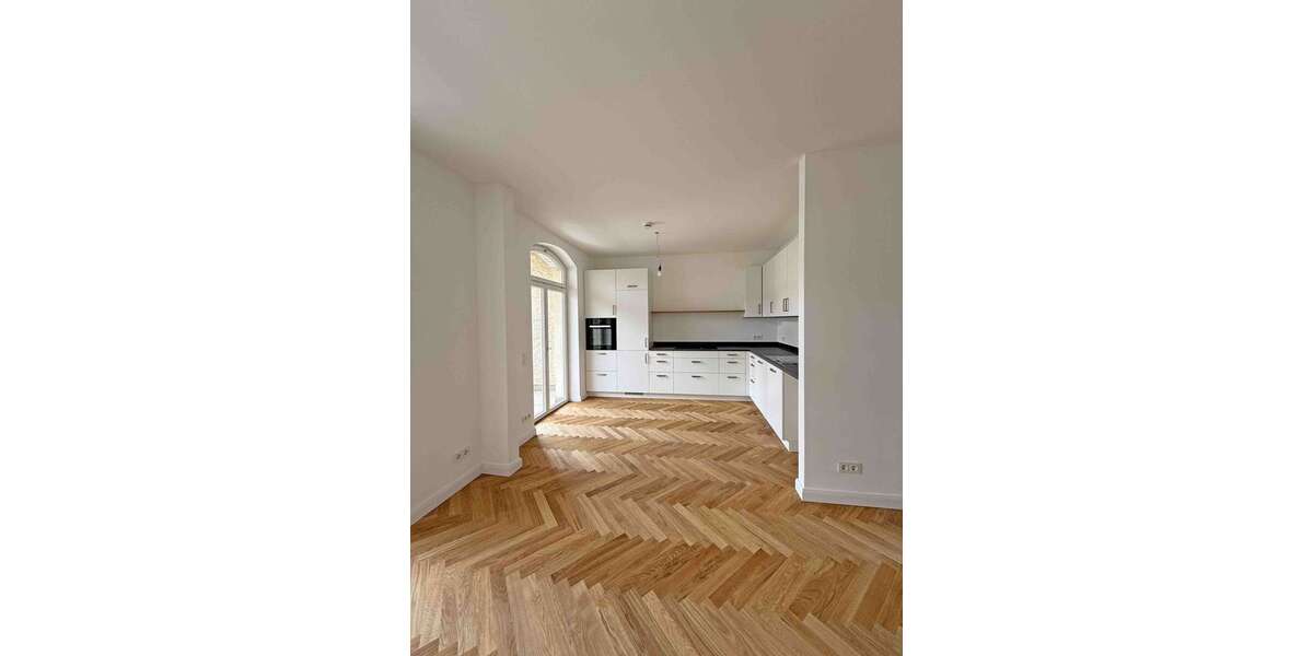 Etagenwohnung Düsseldorf Stadtbezirk 3 - 2.5 Zimmer, 82 m&sup2;, 1.890&euro; | Angebot:27500007