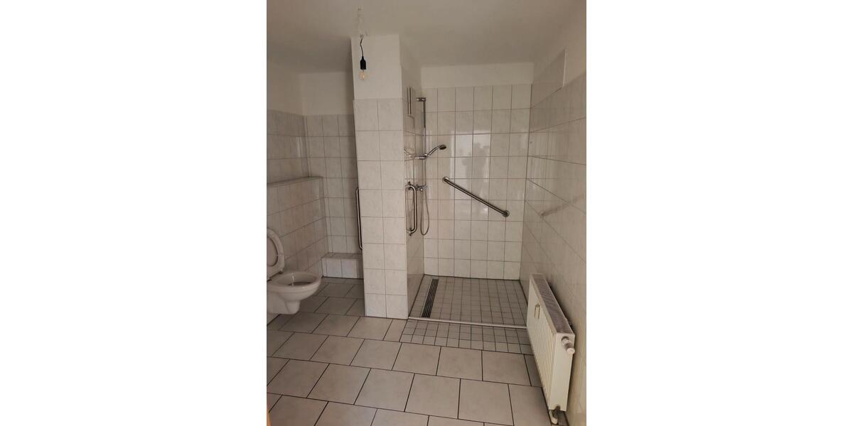 Dachgeschoßwohnung Duisburg Beeck - 2 Zimmer, 53 m&sup2;, 400&euro; | Angebot:27583817