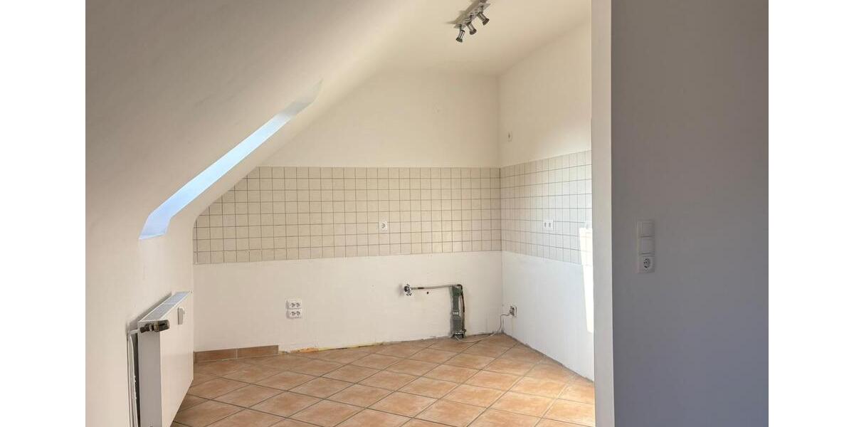 Dachgeschoßwohnung Gelsenkirchen Gelsenkirchen-Nord - 3 Zimmer, 58 m&sup2;, 450&euro; | Angebot:25978246