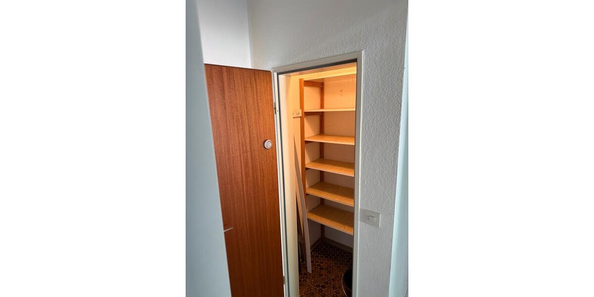 Erdgeschoßwohnung Gelsenkirchen Gelsenkirchen-Mitte - 3 Zimmer, 92 m&sup2;, 165.000&euro; | Angebot:27219074