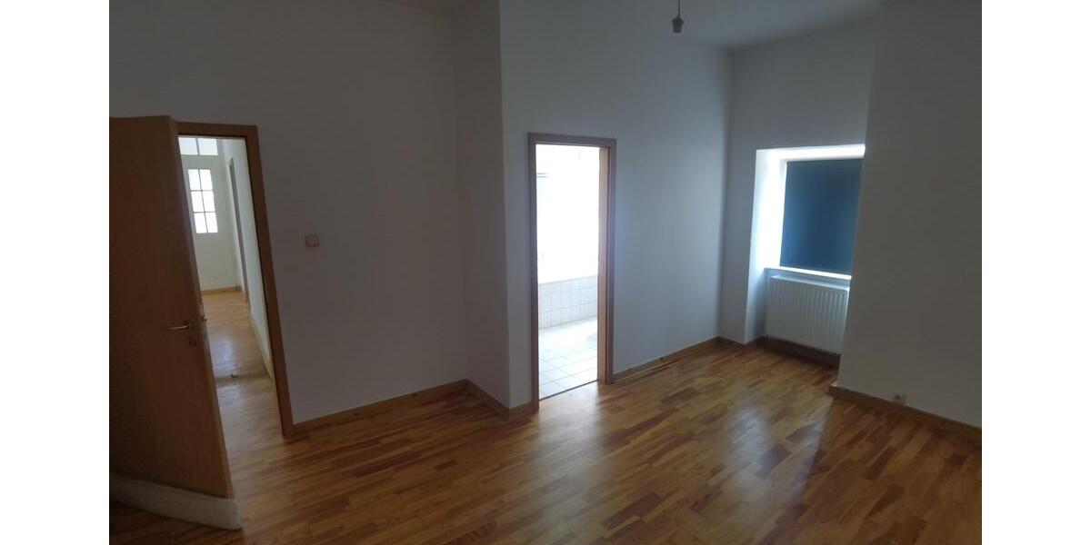 Dachgeschoßwohnung Gladbeck - 4 Zimmer, 99 m&sup2;, 1.110&euro; | Angebot:27571353