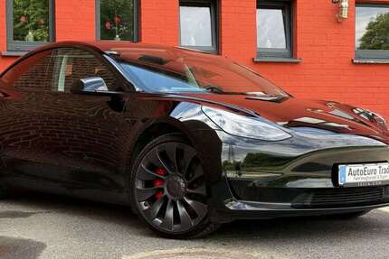 Tesla Model 3 74.944 km 31.490 &euro; Neuss 41472