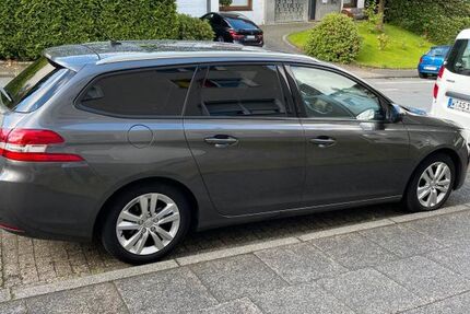 Peugeot 308 159.980 km 7.490 &euro; Wuppertal 42119