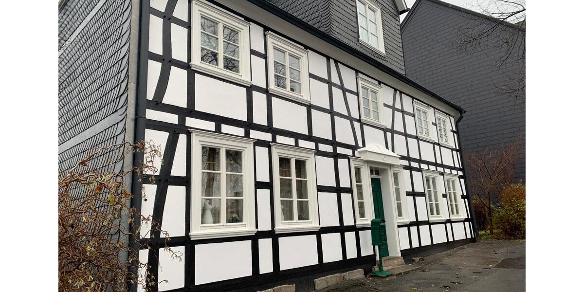 Einfamilienhaus Wuppertal Gemarkung Nächstebreck - 8 Zimmer, 320 m&sup2;, 550.000&euro; | Angebot:27534084