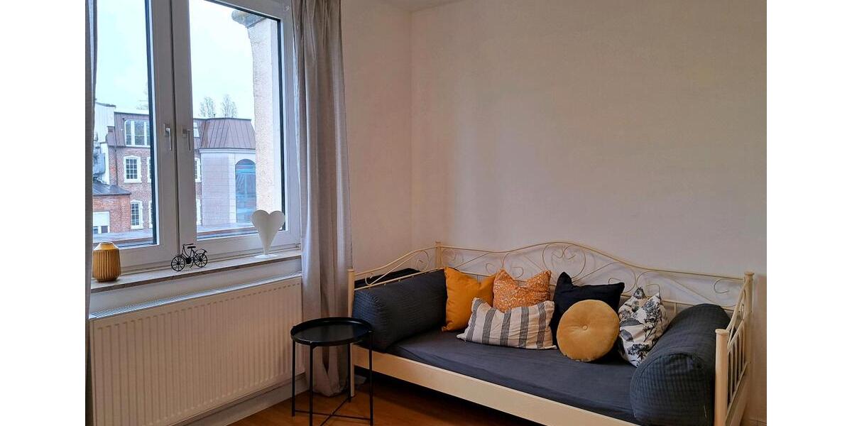 Etagenwohnung Duisburg Duisburg-Mitte - 1 Zimmer, 35 m&sup2;, 600&euro; | Angebot:27581498