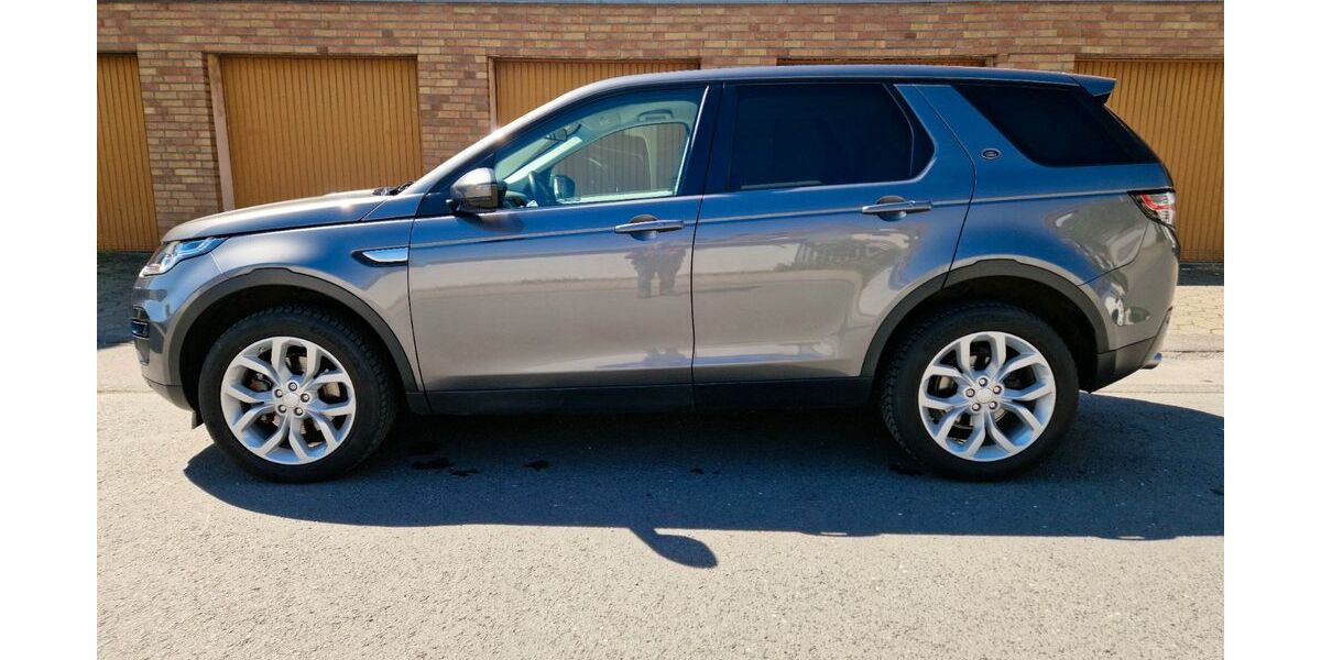 Land Rover Discovery Sport 138.000 km 16.987 &euro; Gelsenkirchen 45881