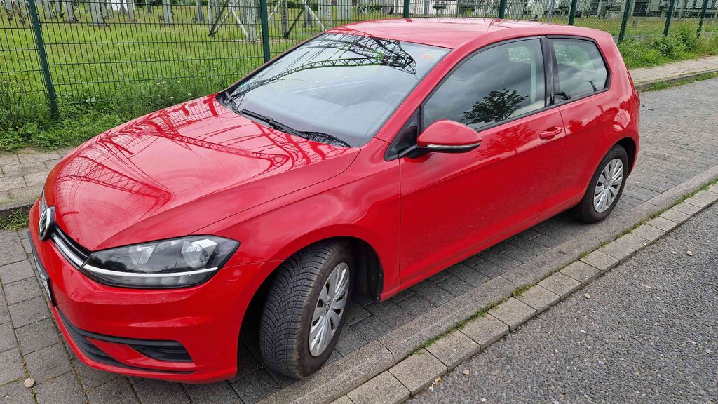 VW Golf 130.000 km 7.500 &euro; Solingen 42697