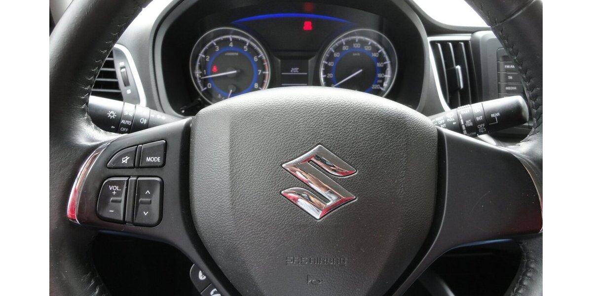 Suzuki Baleno Club Klima Alu15 Allwetter SHZ 1.Hd 18Tkm 18.500 km 9.797 &euro; Neuss 41462