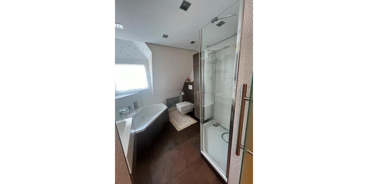 Einfamilienhaus Gelsenkirchen Gelsenkirchen-Mitte - 13 Zimmer, 255 m&sup2;, 669.000&euro; | Angebot:26799545