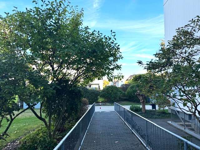 Etagenwohnung Langenfeld (Rheinland) - 4 Zimmer, 120 m&sup2;, 310.000&euro; | Angebot:26001787