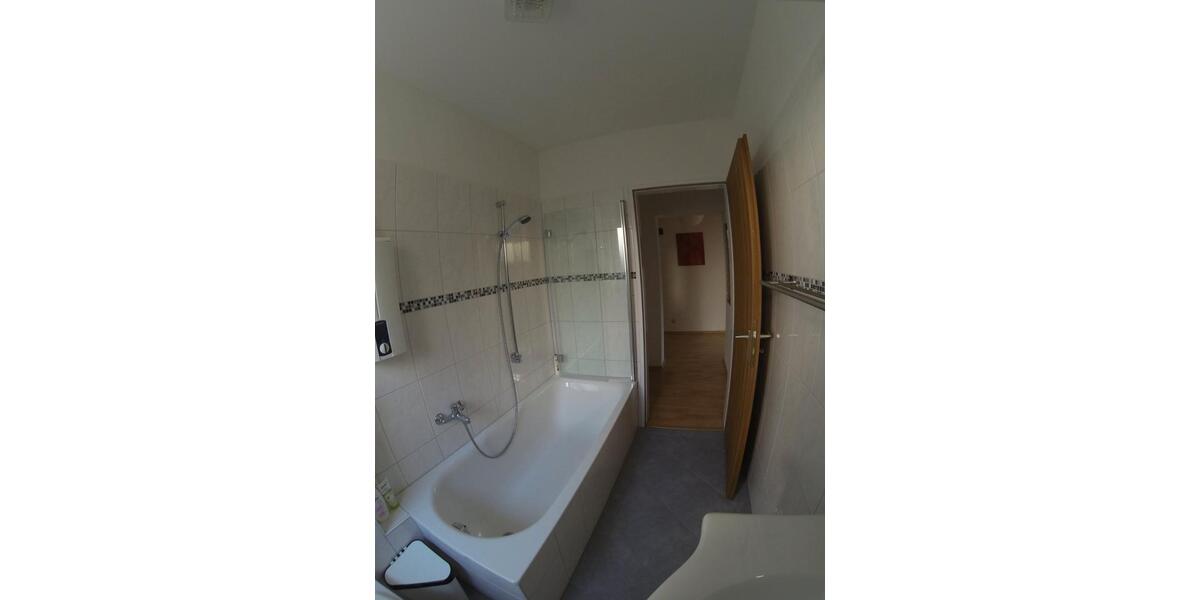 Dachgeschoßwohnung Wuppertal Eckbusch - 1 Zimmer, 32 m&sup2;, 360&euro; | Angebot:27544520