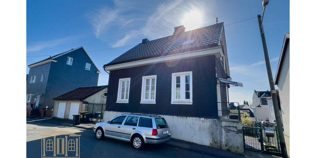 Einfamilienhaus Wuppertal Cronenberg - 8 Zimmer, 174 m&sup2;, 449.500&euro; | Angebot:25728099