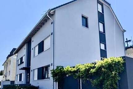 Wohnung Mülheim an der Ruhr Dümpten - 4 Zimmer, 132 m&sup2;, 1.750&euro; | Angebot:26984052