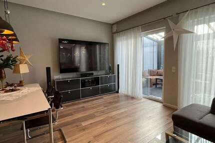 Haus Solingen Mitte - 5 Zimmer, 146 m&sup2;, 535.000&euro; | Angebot:24821400