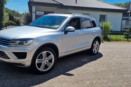 VW Touareg 152.000 km 21.000 &euro; Hückeswagen 42499