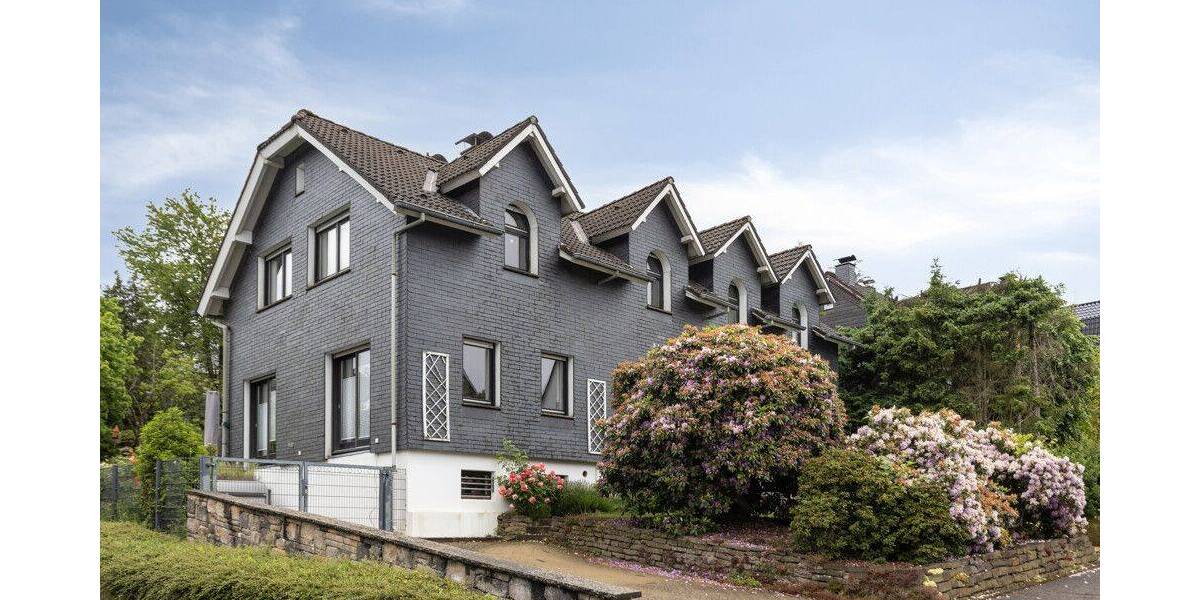 Großzügiges Einfamilienhaus mit einer Einheit für ein stilles Gewerbe - Einfamilienhaus Radevormwald Innenstadt | Angebot:26894787