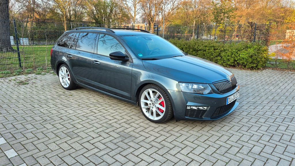 Skoda Octavia 112.000 km 14.900 &euro; Duisburg 47059