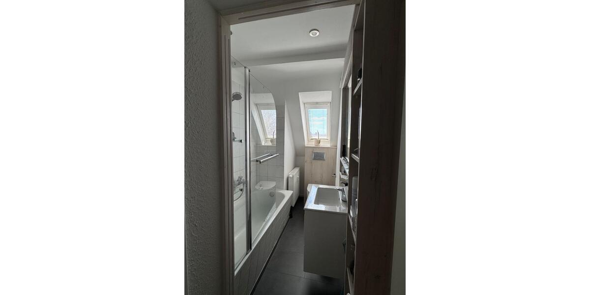 Dachgeschoßwohnung Essen Stadtbezirk III - 2 Zimmer, 53 m&sup2;, 620&euro; | Angebot:26003646