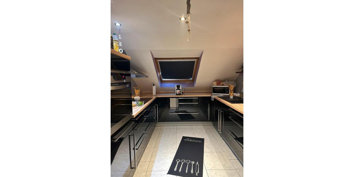 Dachgeschoßwohnung Duisburg Hamborn - 2 Zimmer, 70 m&sup2;, 690&euro; | Angebot:27566246