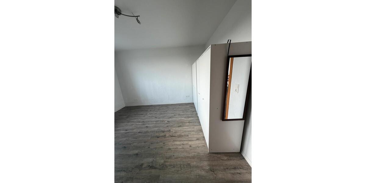 Etagenwohnung Duisburg Duisburg-Mitte - 2 Zimmer, 63 m&sup2;, 823&euro; | Angebot:27582540