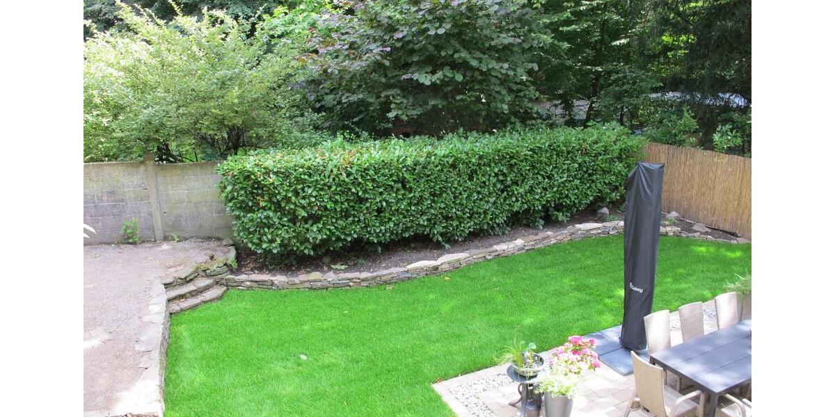 Dachgeschoßwohnung Gelsenkirchen - 3.5 Zimmer, 89 m&sup2;, 801&euro; | Angebot:25309686