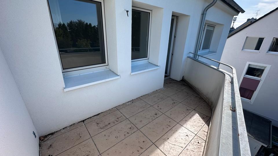 Etagenwohnung Düsseldorf Stadtbezirk 9 - 3 Zimmer, 80 m&sup2;, 1.250&euro; | Angebot:27554909