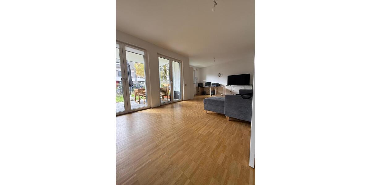 Terrassenwohnung Duisburg Duisburg-Mitte - 2 Zimmer, 75 m&sup2;, 950&euro; | Angebot:26042783