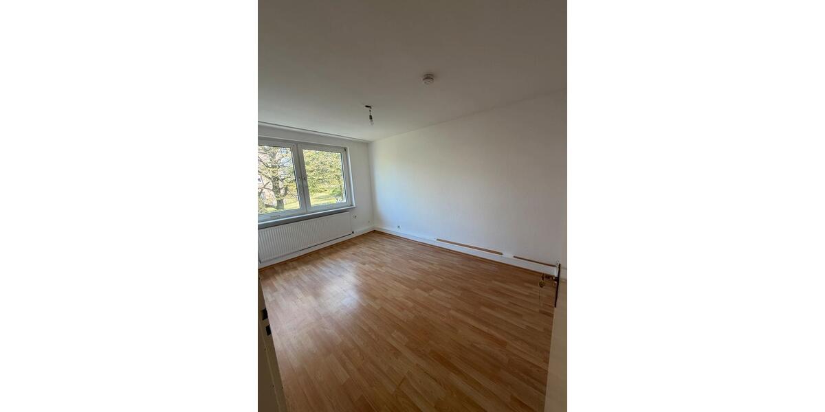 Etagenwohnung Mettmann - 3 Zimmer, 77 m&sup2;, 800&euro; | Angebot:25484220