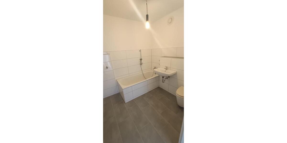 Etagenwohnung Duisburg Essenberg - 2 Zimmer, 67 m&sup2;, 480&euro; | Angebot:25145503